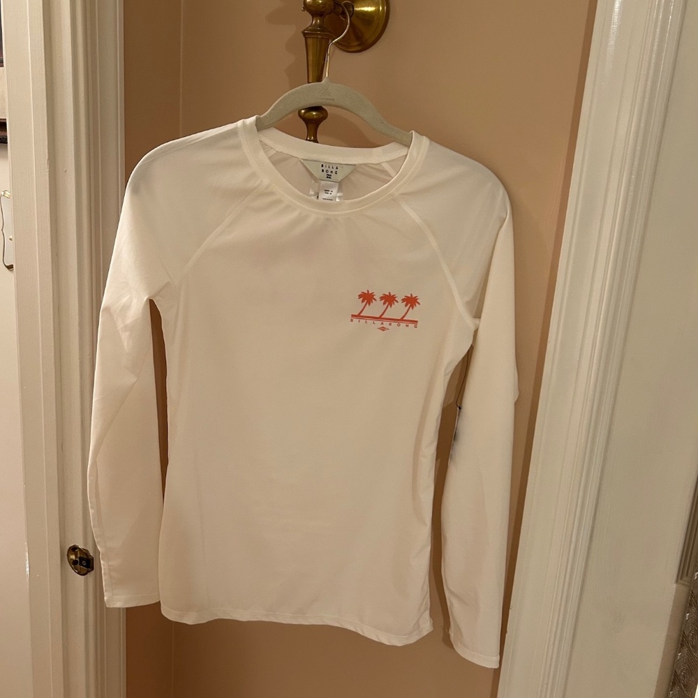 NWT Billabong Women's Beach Babe Long Sleeve Rashguard top